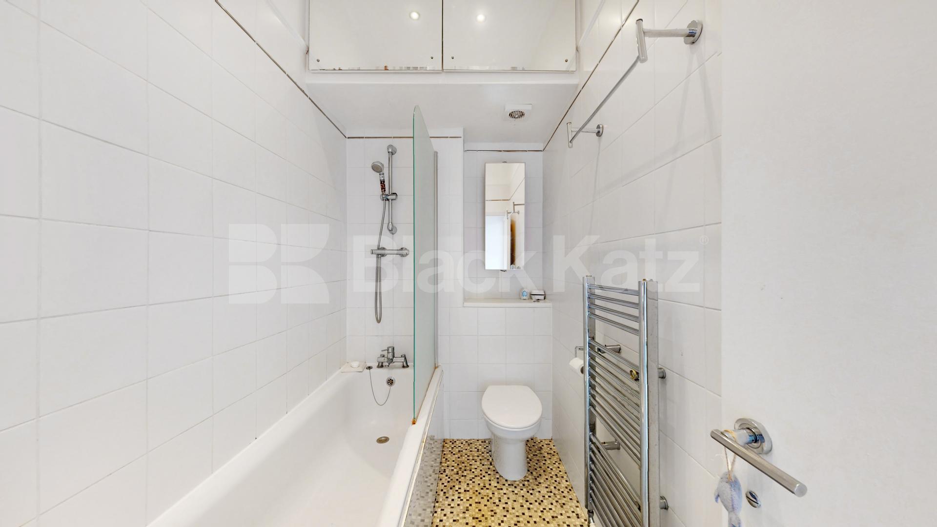 Located in the heart of Tufnell Park located walking distance to local amenities Tufnell Park Road, Tufnell Park 